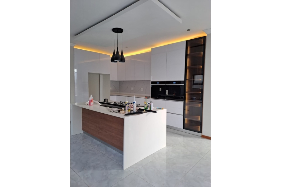 5 Bedroom Property for Sale in Xanadu Eco Park North West